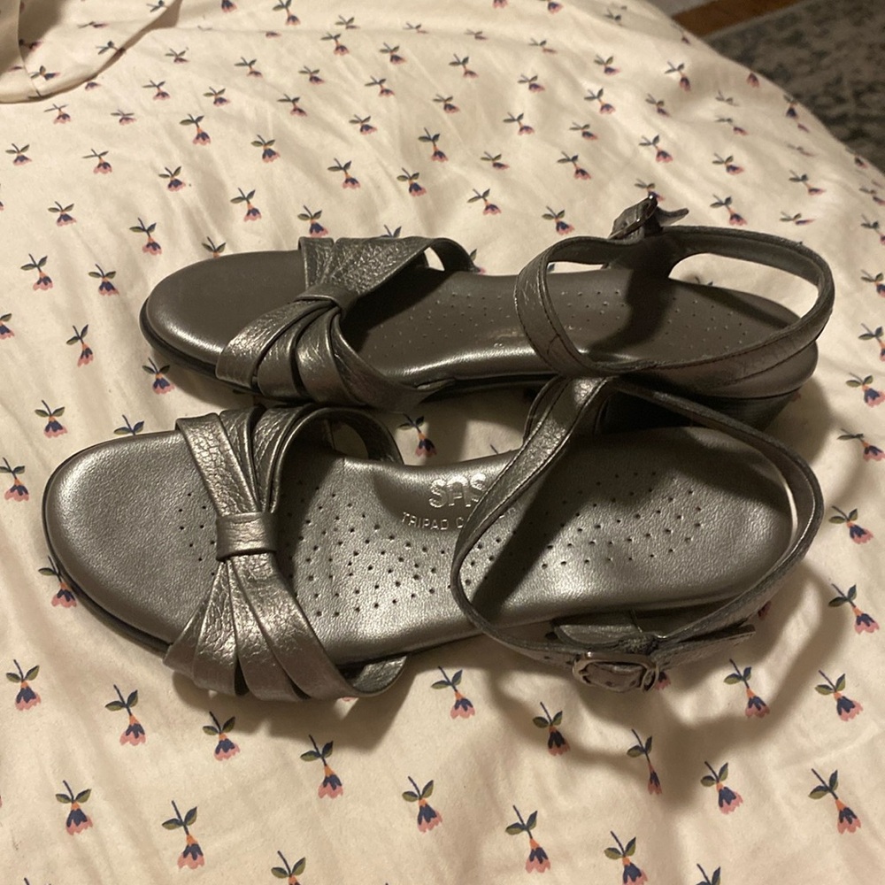 SAS strappy dress sandals. Silver/gunmetal color. 6 Wide